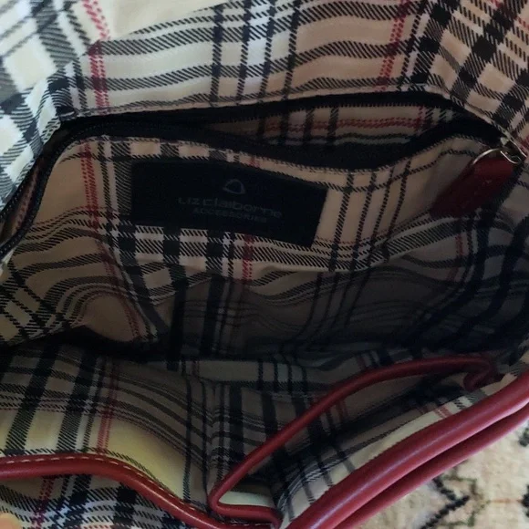 LIZ CLAIBORNE Shoulder Organizer Pockets Bag Red / Plaid Faux Leather - Picture 10 of 12